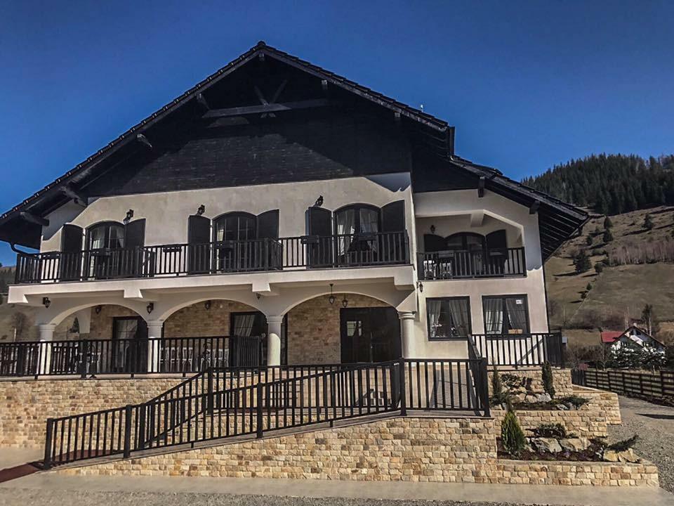 Luisenthal Conac Villa Fundu Moldovei Exterior photo